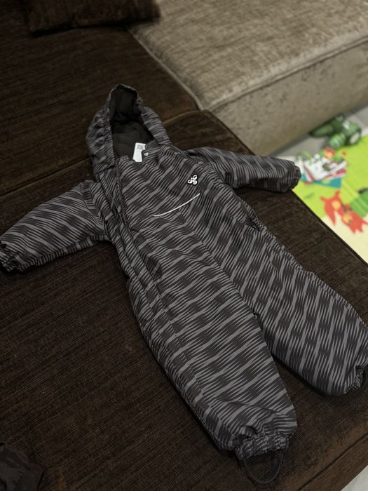 Зимовий комбінезон hummel