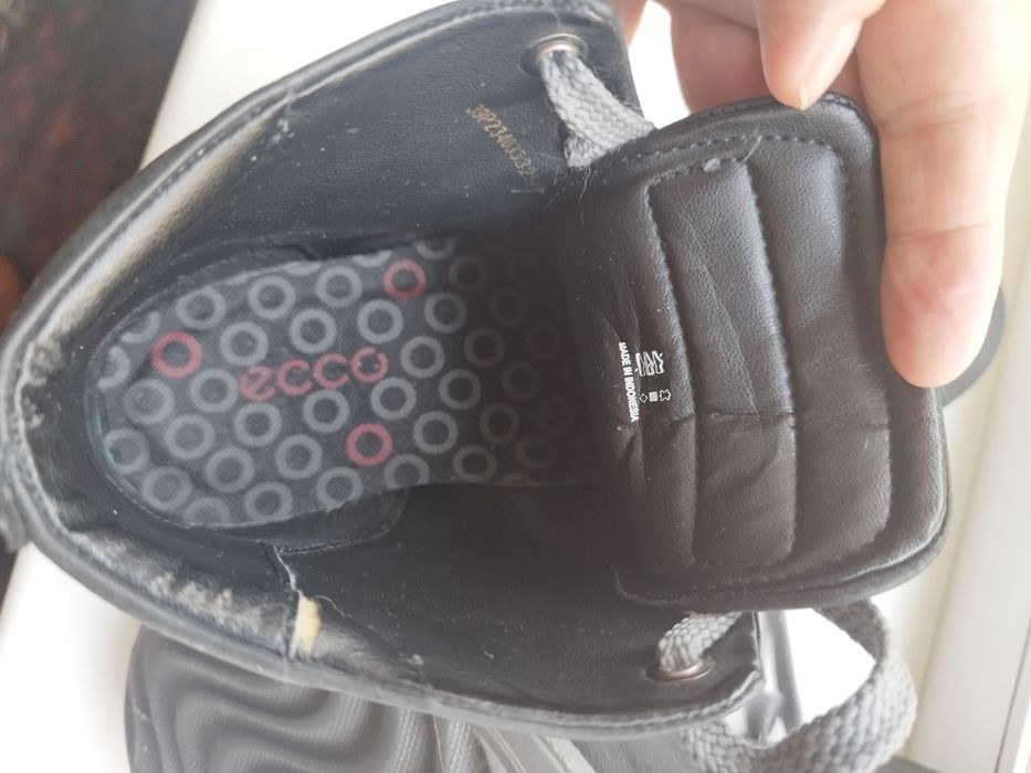 Продам б/у полуботинки Ессо 39р