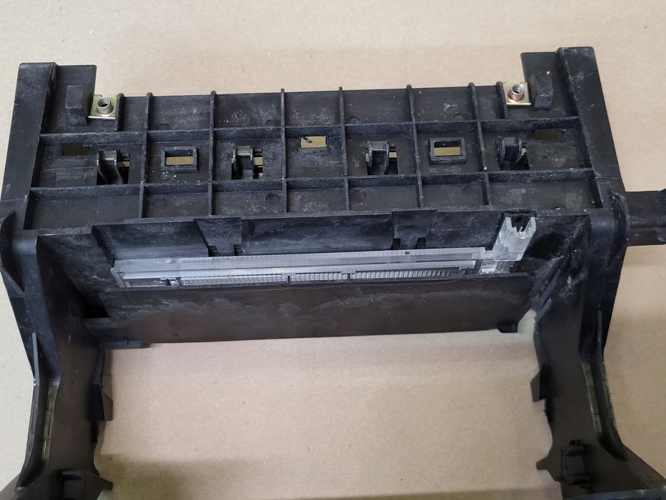 ramka obudowa kieszeń kosz radia deski led audi a4 b6 8e b7 8e0858005e oe