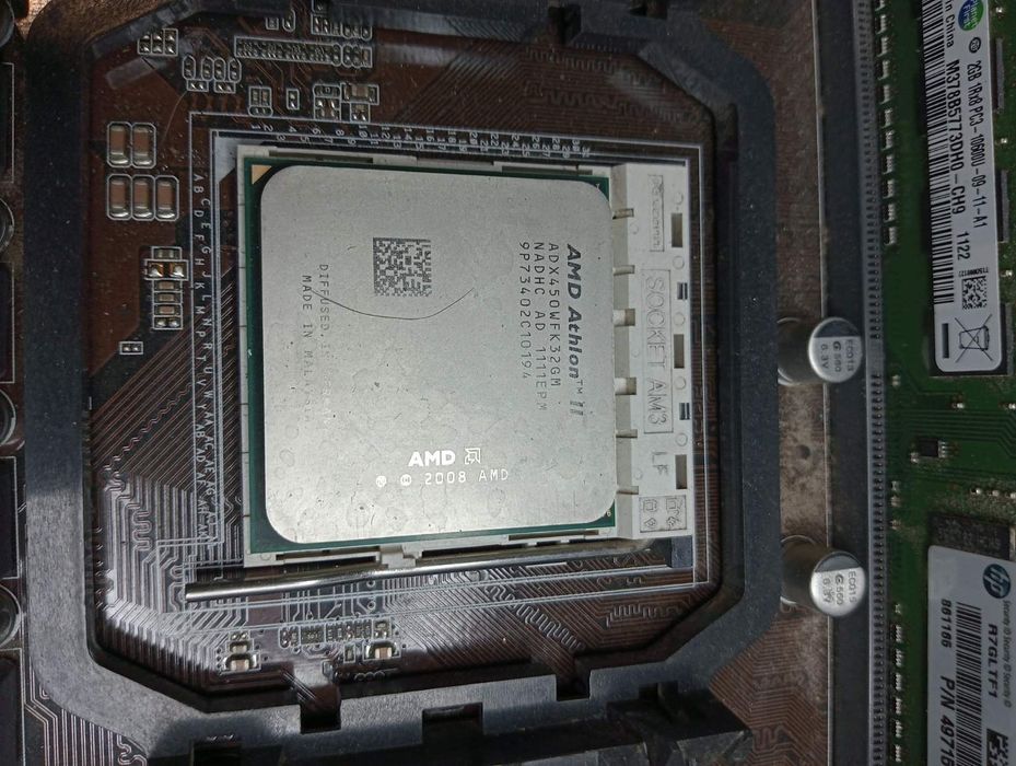 Asus M4A77TD + AMD Athlon II X3 450 3.20 GHz + 8gb