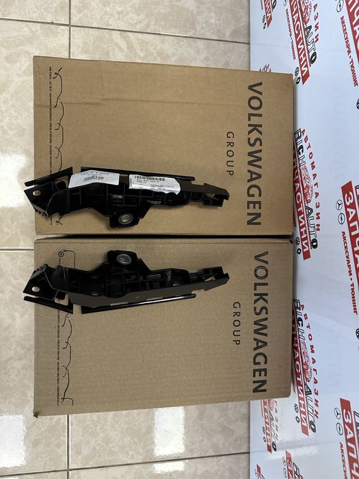 Кріплення бампера до крила VW Passat NMS B9 USA