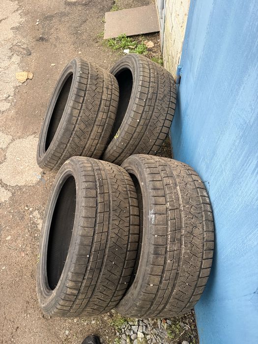 Продам зимову гуму TRIANGLE R19