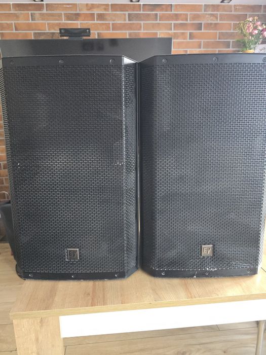 2 x Electro-Voice ZLX-15P – aktywne kolumny estradowe (para)+ pokrowce
