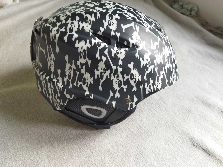 kask narciarski i gogle dziecięce