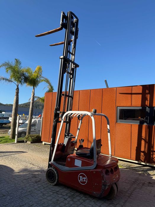 Empilhador eletrico BT 1.6T