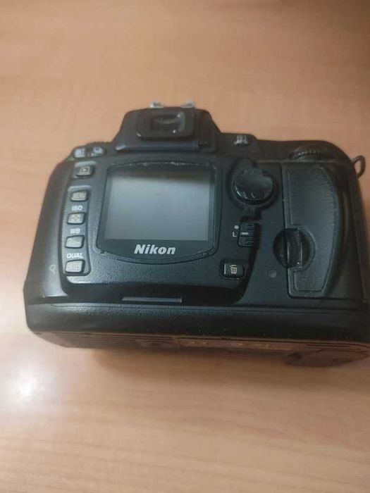 Nikon D70 – Câmara DSLR – Não Testada