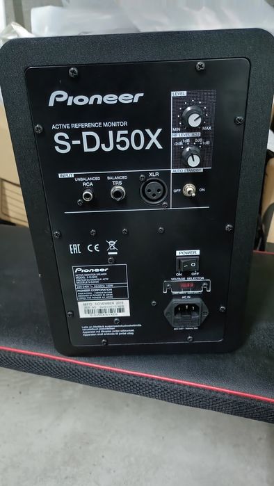 Clunas Pioneer dj