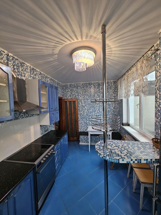 Сдам 1 ком квартиру с Ремонтом на Бочарова- в доме есть Генератор !