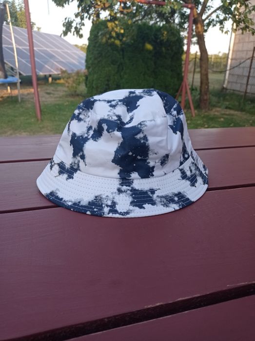 Kapelusz materiałowy, wiaderko