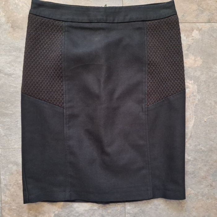 Czarna spódnica r. 36 Mohito