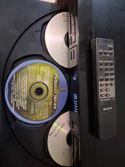 Compact Disc SONY  5 discos C/ Comando