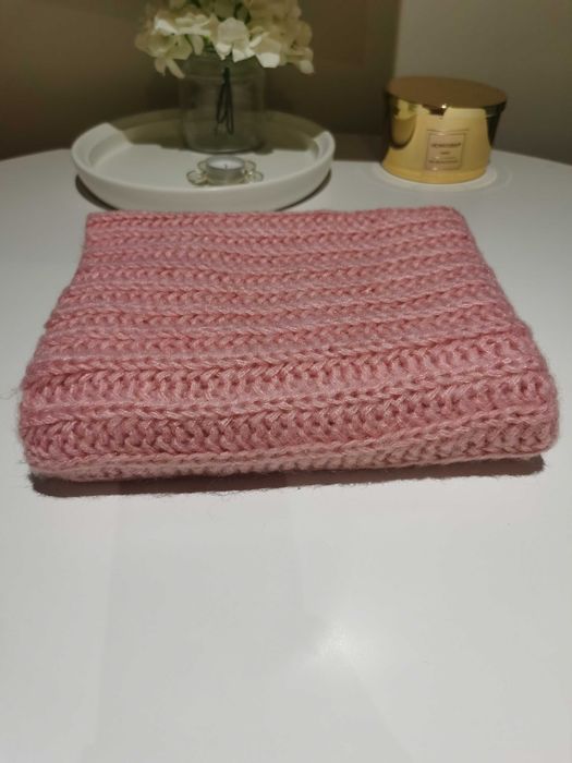 Komin różowy zimowy