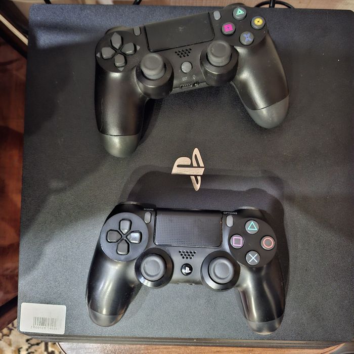 PS 4 Pro 1Tb cun 7208B