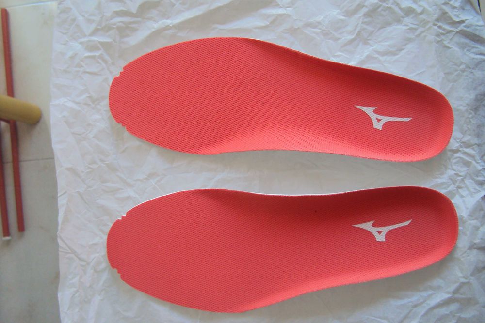 running/caminhada MIZUNO WAVE REVOLT 2, size/nº 42, 29€ portes grátis € de ref. €90