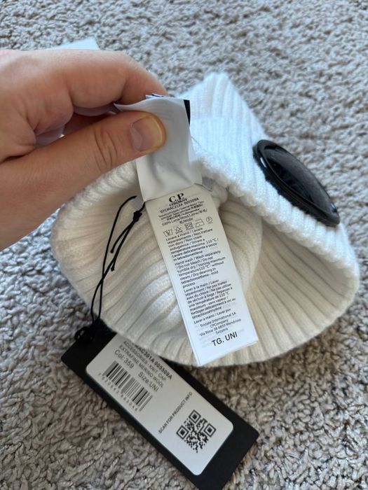 Шапка C. P. Company Goggle Extra Fine Merino Wool