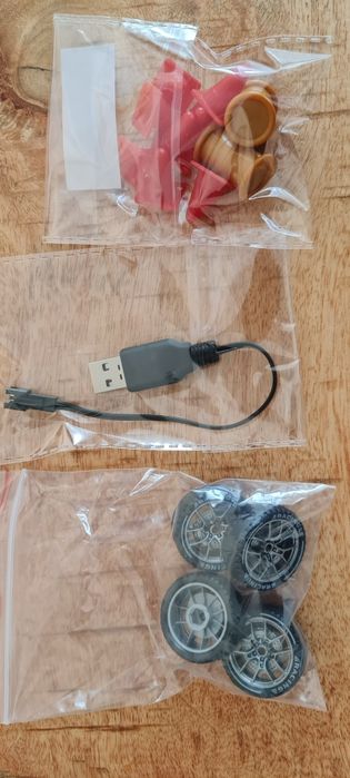 Zdalnie sterowany model do driftu