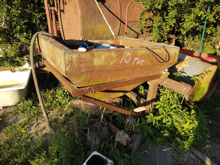 Лійка розкидач добрива