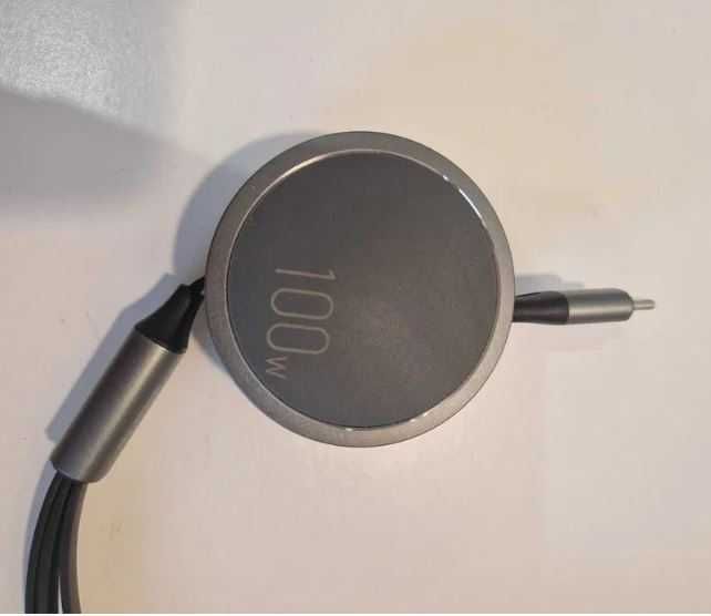 uniwersalny kabel do ładowania 3 w 1 - zwijany, idealny do auta!