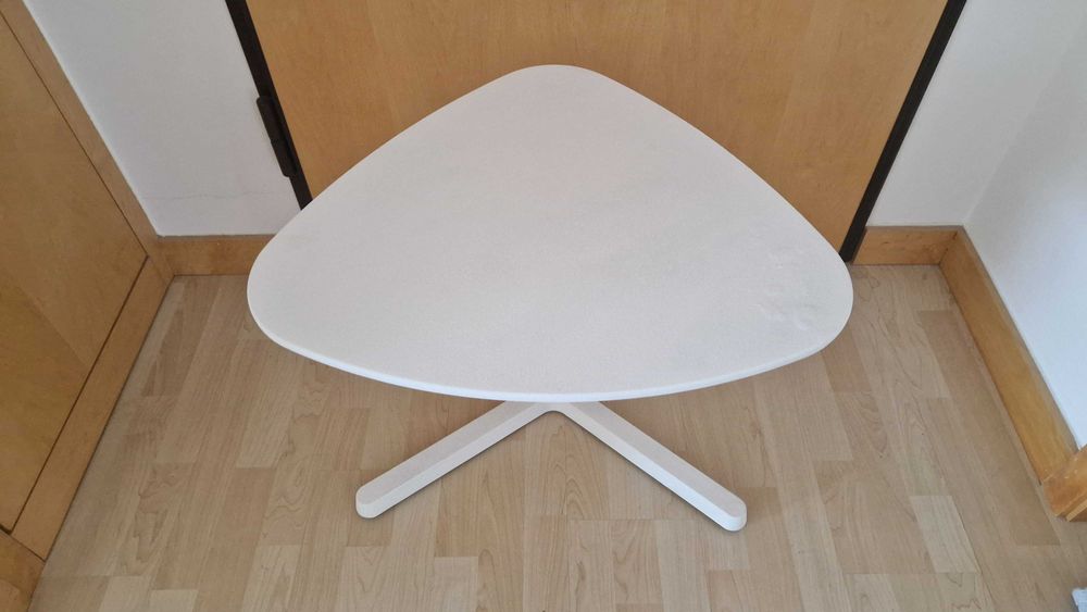 Mesa branca IKEA extensivel - modelo Svartasen