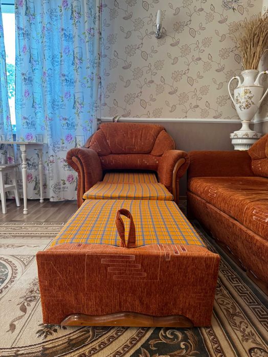 Комплект м’яких меблів: диван + 2 крісла (розкладні)