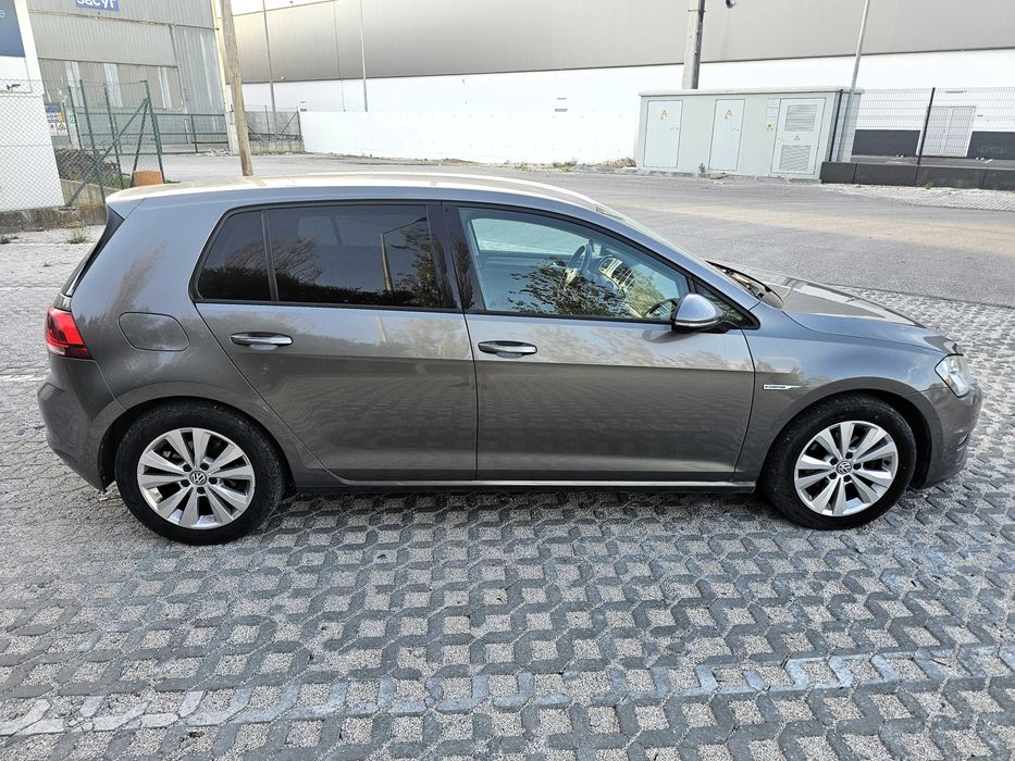 VW Golf 1.6 Tdi 110cv — photo 4