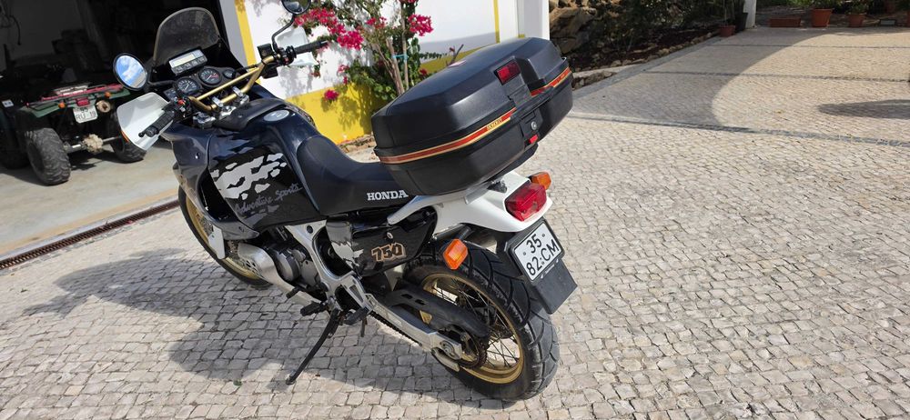 Moto Honda Africa Twin