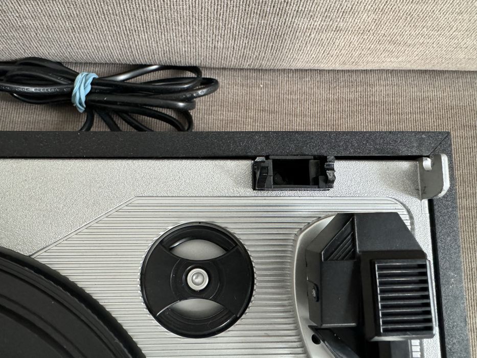Gramofon Q-Sonic