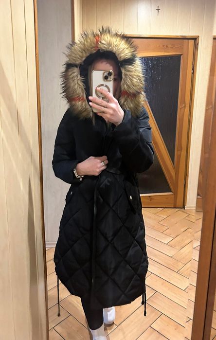 Mega fajny płaszcz zimowy kurtka z futrem rozm XL  42