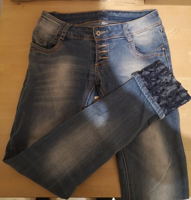 Spodnie jeansowe damskie