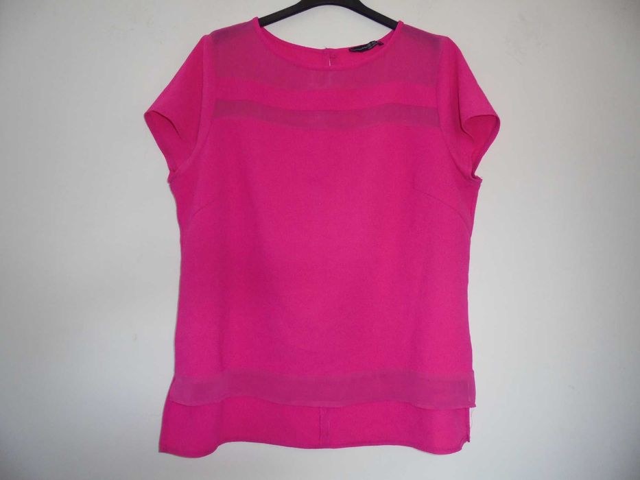 T-shirt de mulher cor de rosa linda