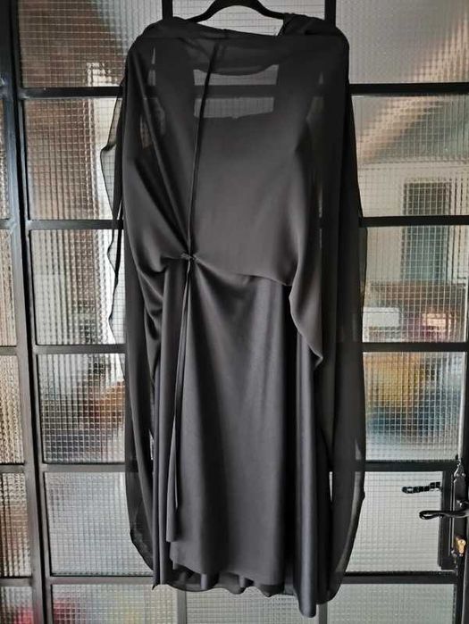 Czarna wieczorowa sukienka 46/48