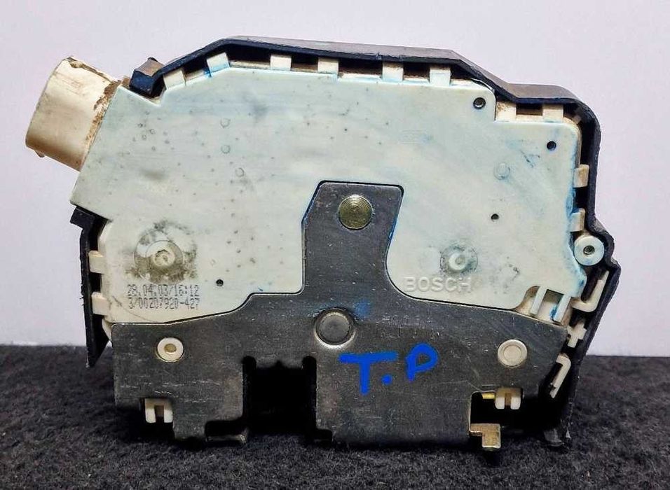 Fechadura / Fecho Porta Trás Direito - LAND ROVER FREELANDER I