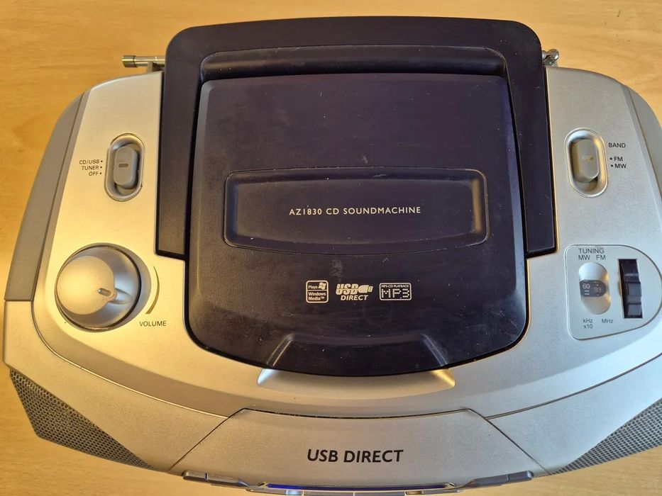 Radio CD Boombox Philips AZ1830