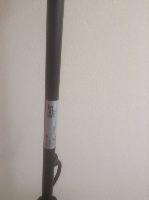 Lampa stojąca podłogowa