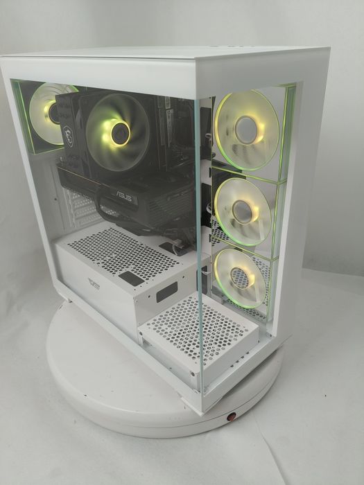 Komputer Gamingowy Ryzen 7 5700, RTX 5070, 16 GB,SSD,Win 11 Pro