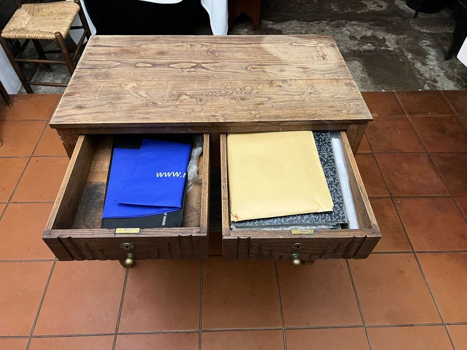 Banco e mesinhas vintage