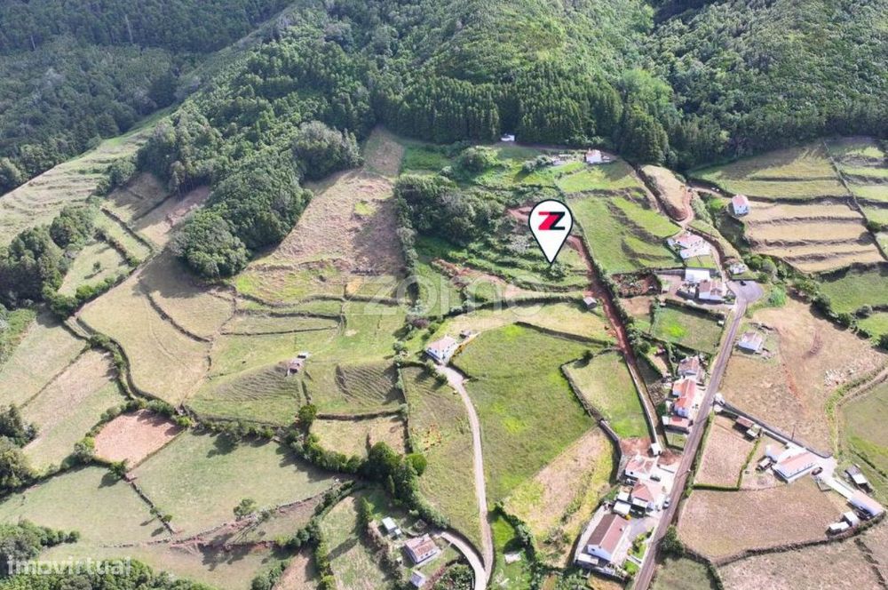 Ruina T4 - Alto Nascente , São Pedro - Vila do Porto