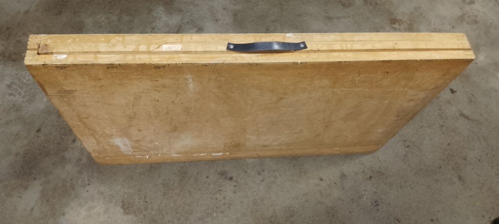 Stół do tapetowania skladany