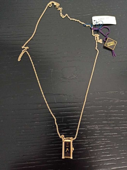 Fio com pendente de relógio (Citizen 2707-22, Novo e Original)