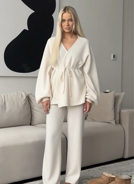 Жіночий костюм з кімоно