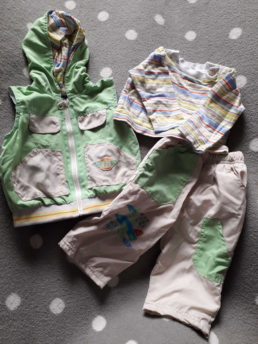 Komplet dres spodnie bluzka bezrękawnik 68