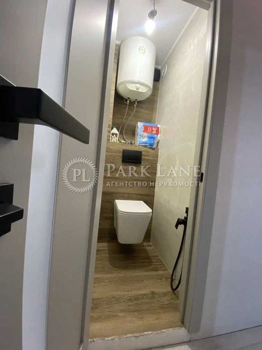 Продаж 3-кім. вул. Каштанова,8 Євроремонт  на 3 поверху