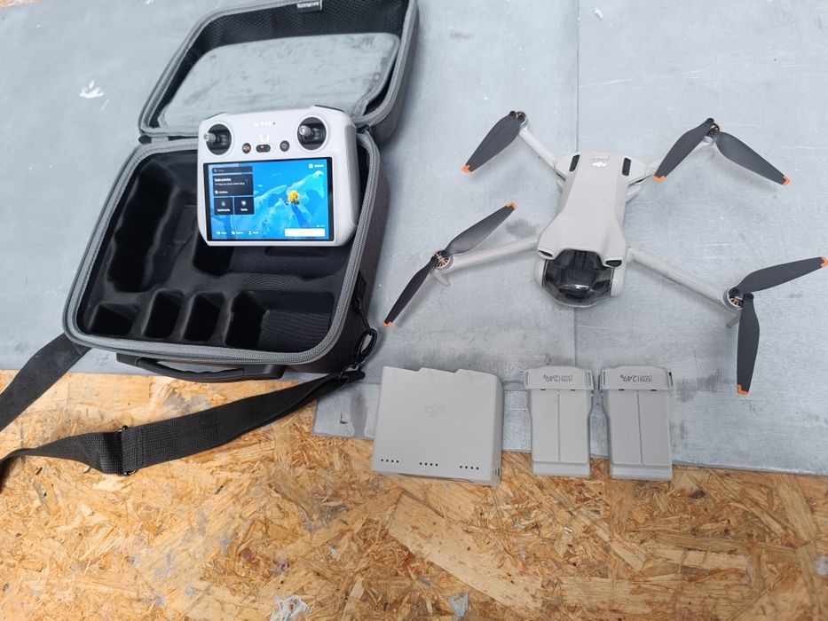 Dron DJI mini 3/idealny stan