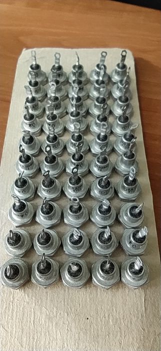 Продам Диод 2Д204В