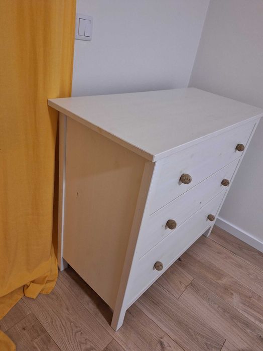 Cómoda Hemnes Ikea
