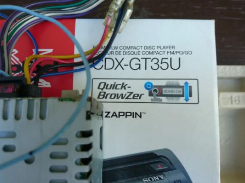 Radio SONY Xplod 4x45w + kostka + kieszeń USB MP3 CD AUX