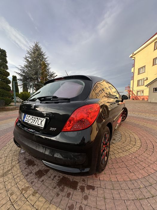 Продам Пежо 207 2007год 1.4