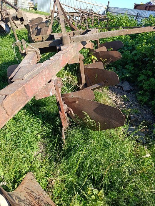 Плуг ПЛН 6-35 до т150