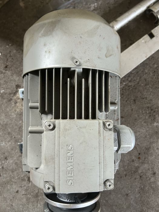 Motor empacavel bom estado como novo