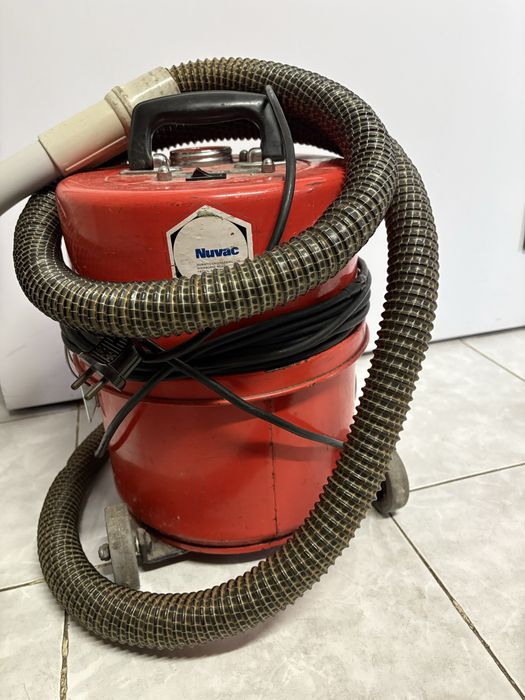 Aspirador nuvac vermelho